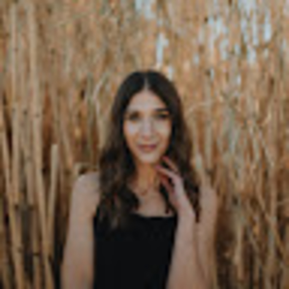 Meet your Posher, Leah